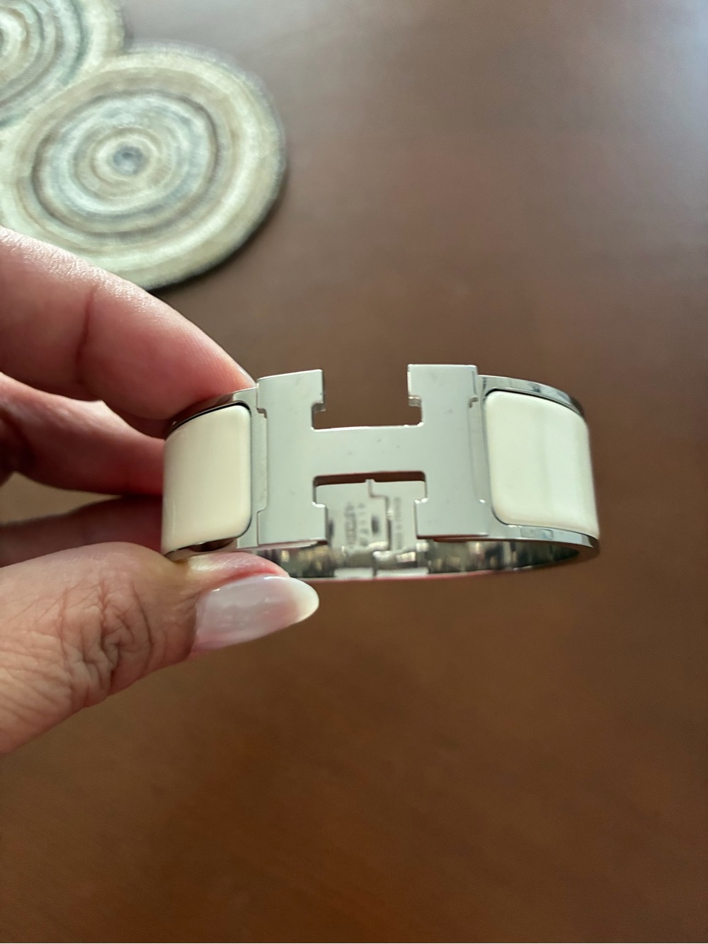 Hermès Clic H Bracelet – GM Size – White Enamel / Palladium Hardware – Full Set